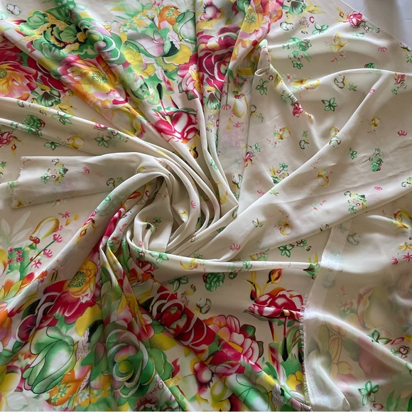 Floral Print Multicolor Sheer Chiffon Fabric - Picture 2 of 3